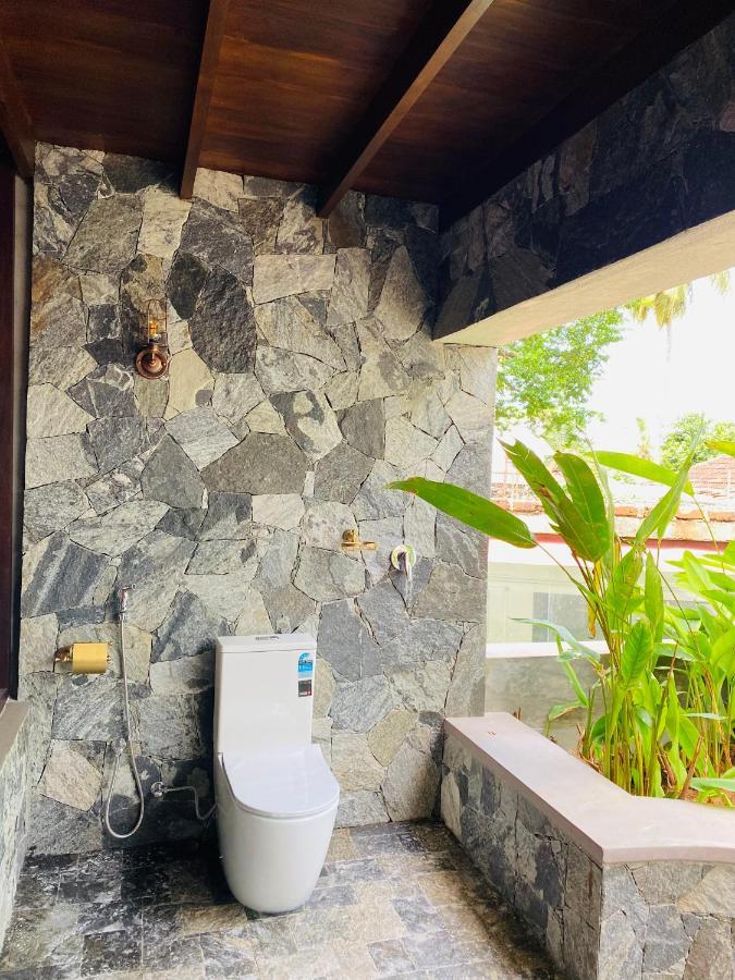 Thaprobana Villa Tangalle - Private Villa Экстерьер фото
